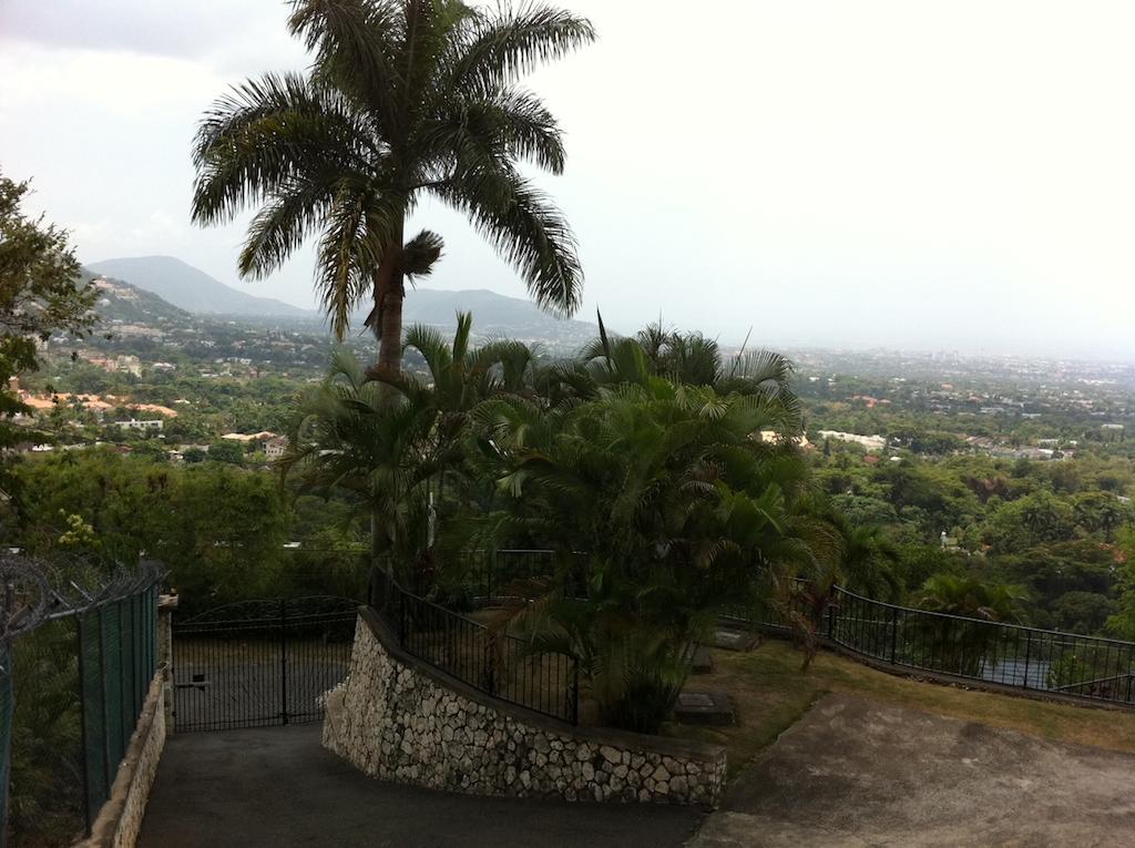 Hill Top Kingston Jamaica 외부 사진