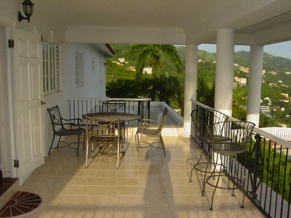 Hill Top Kingston Jamaica 객실 사진